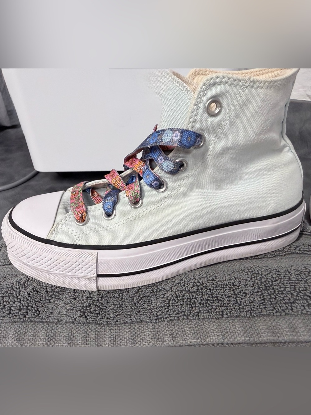 Converse High Top Sneakers in light mint color with Multicolor Patterned Laces - Picture 15 of 16